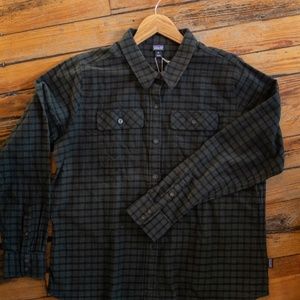 XL Patagonia Women's Long-Sleeve Organic Cotton Midweight Fjord - Northern Green